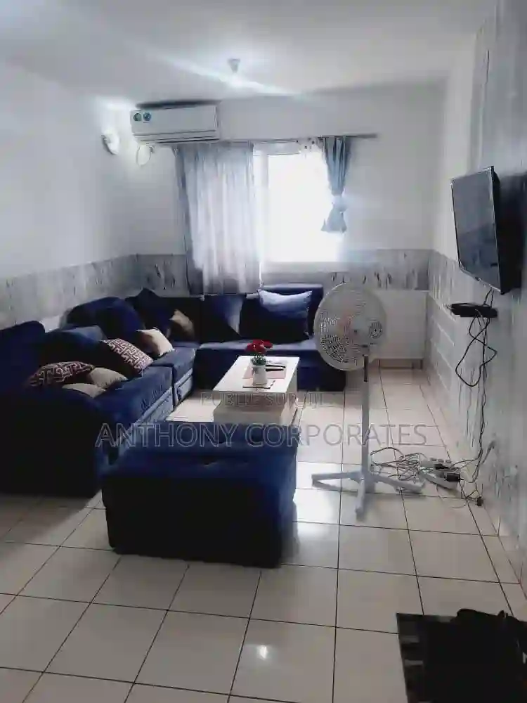 Furnished 3chbre Appartement Dans Anthony Herve Cocody à Louer