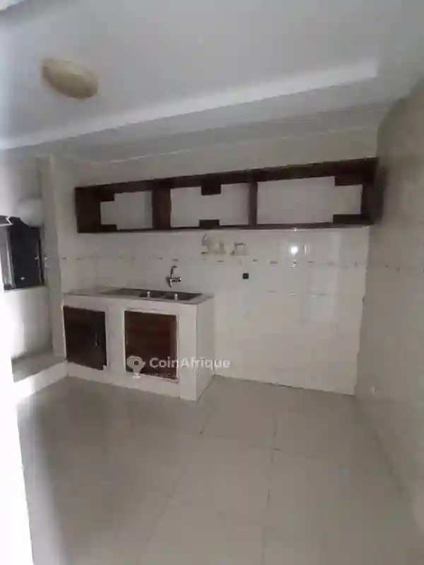 Location Appartement 4 Pièces à Cocody Riviera M'badon - Vue 2