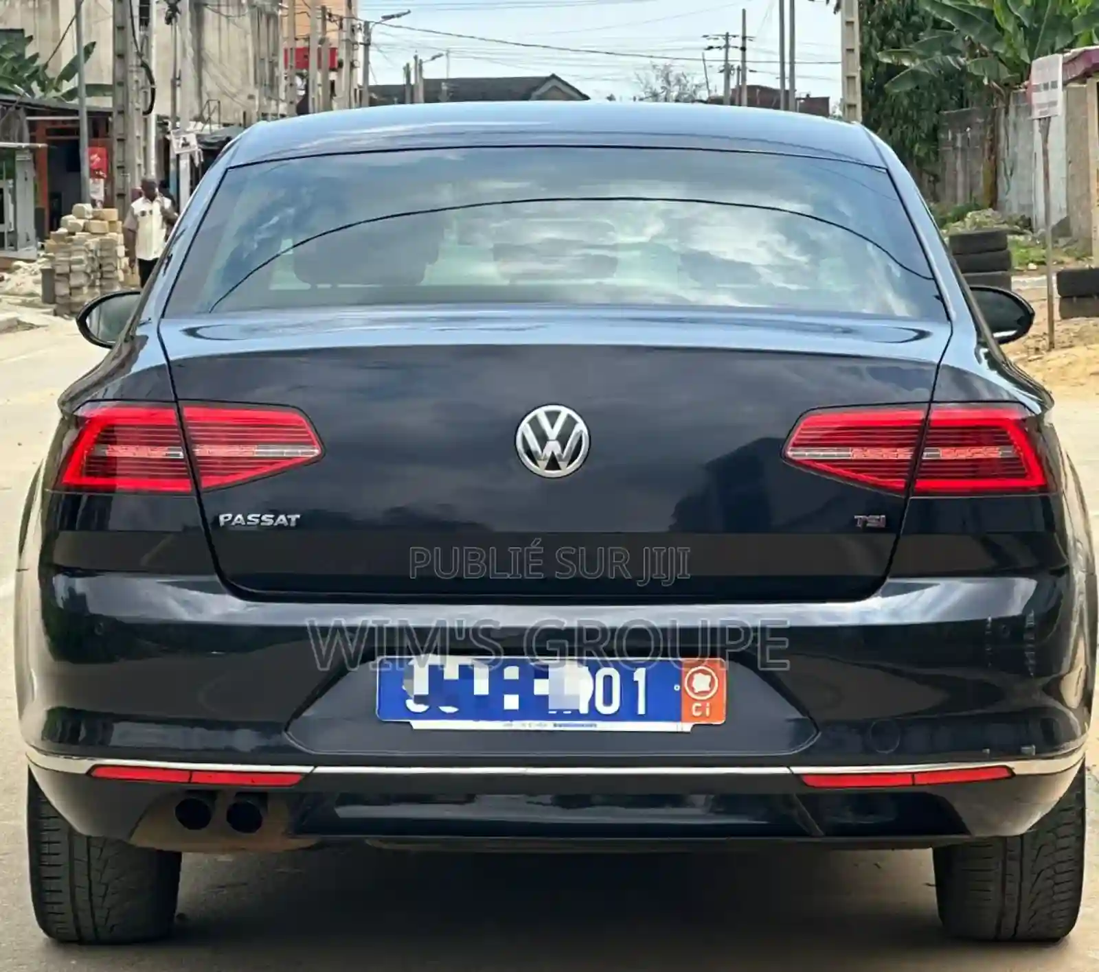 Volkswagen Passat 2018 Blue - Vue 4