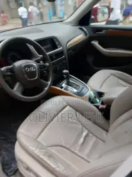 Audi Q5 32 Premium Quattro 2010 Rouge