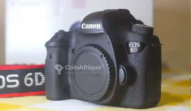 Canon EOS 6D + Objectif 35-80 mm - Vue 1