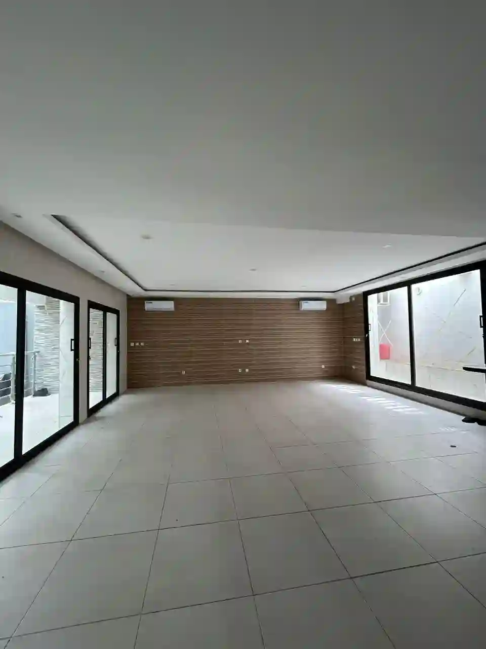 Villa Duplex Neuve avec Jardin – 3 Chambres Cocody - Vue 1