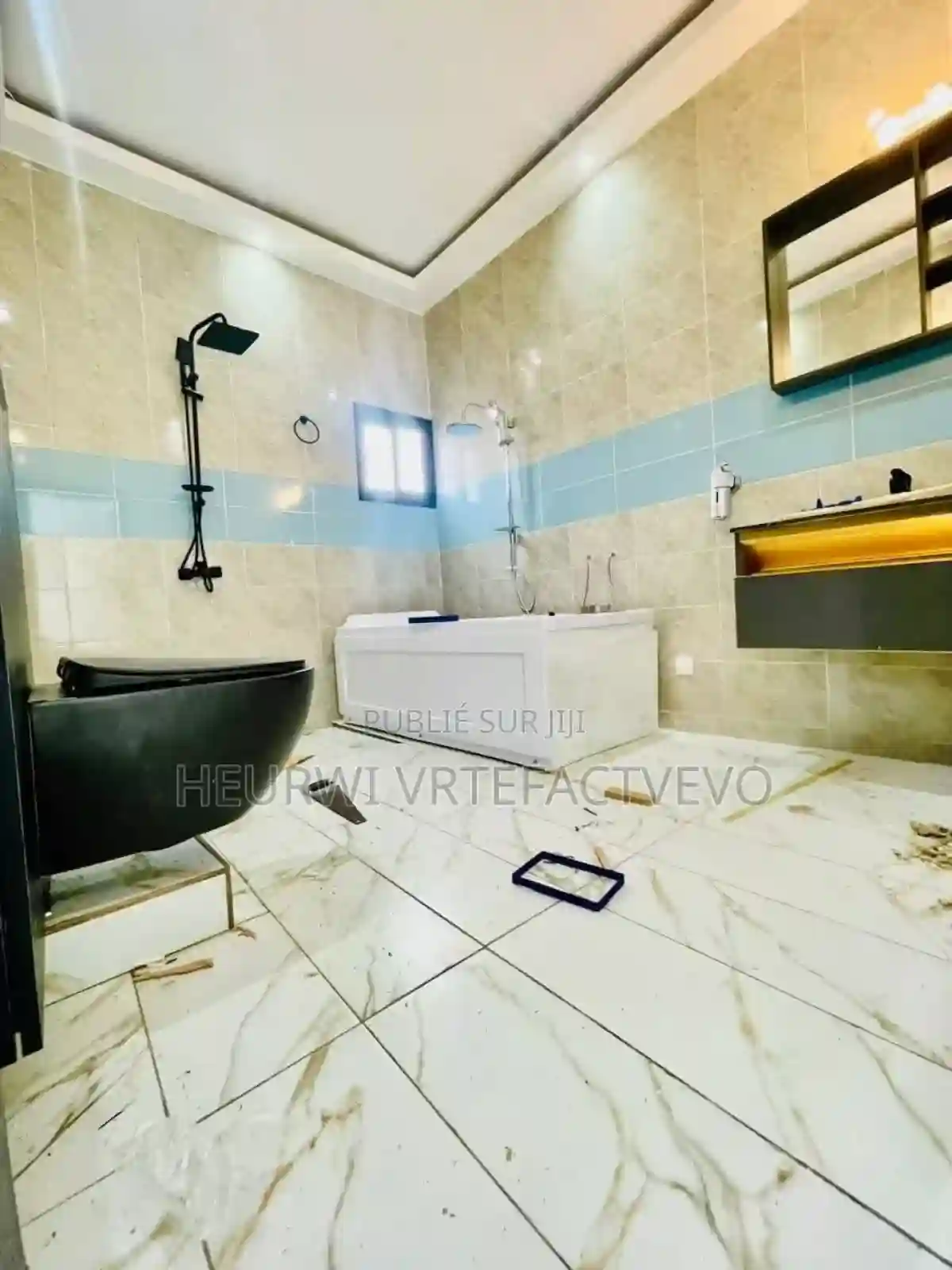7chbre Duplex Dans Yozalem Cocody à Vendre - Vue 3