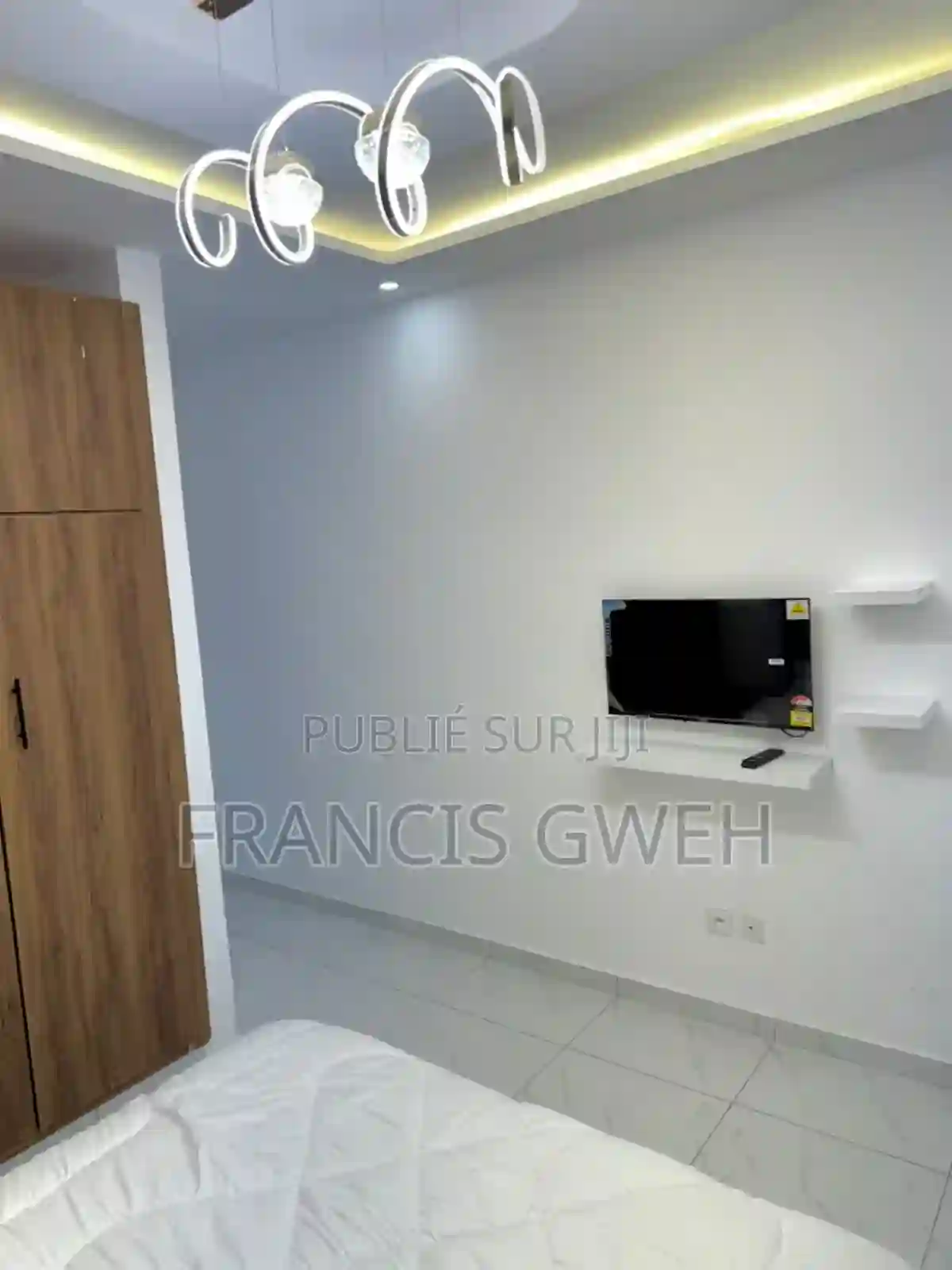 Furnished 2chbre Appartement Dans Francis Gweh Cocody à Louer