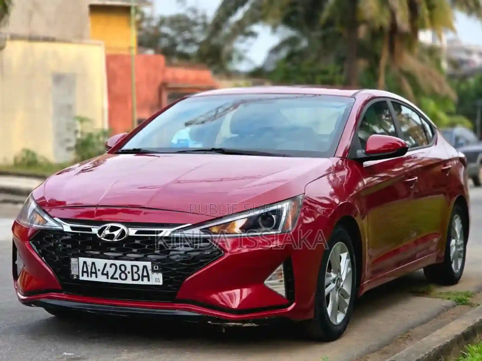 Hyundai Elantra ECO 2019 Rouge - Vue 4