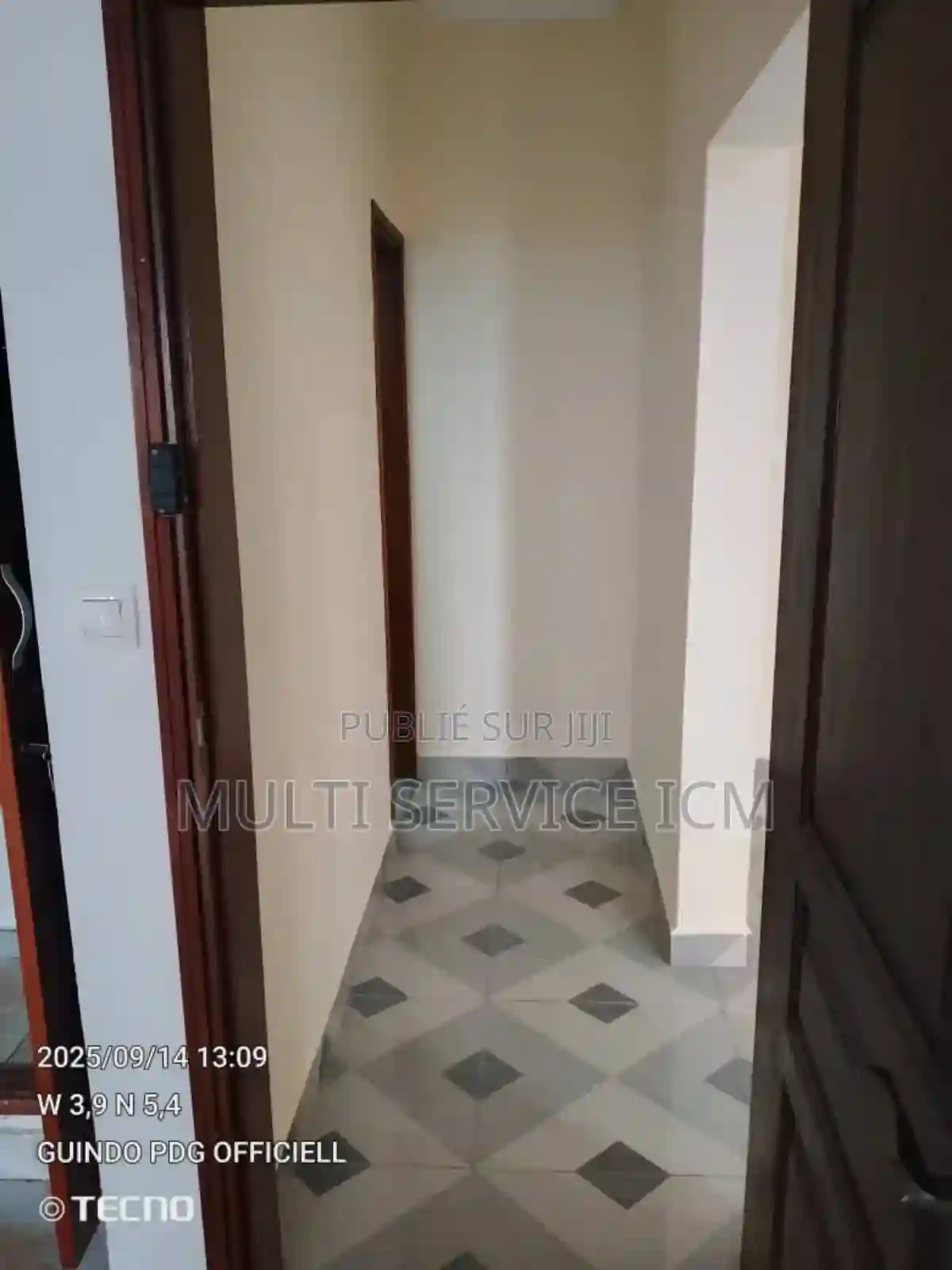 3chbre Appartement Dans Cocody à Vendre - Vue 3