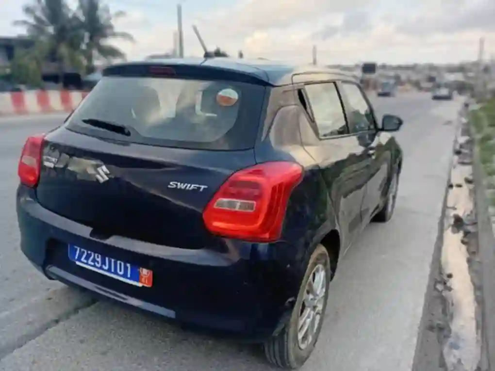 SUZUKI SWIFT EN VENTE  - Vue 1