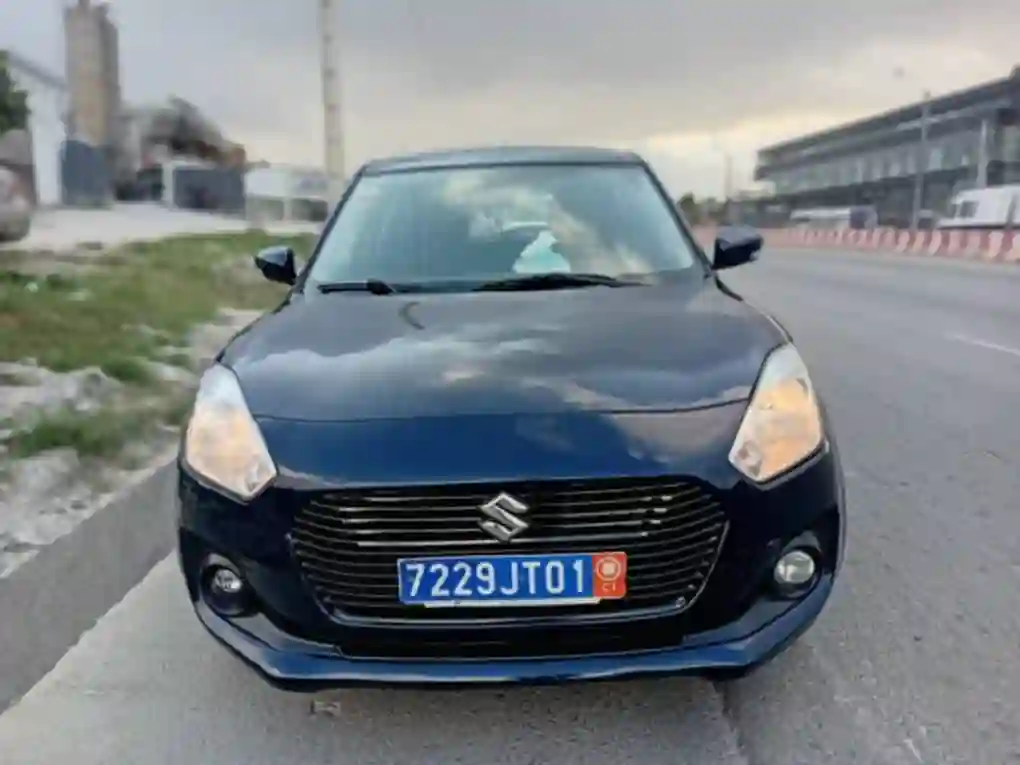 SUZUKI SWIFT EN VENTE  - Vue 2