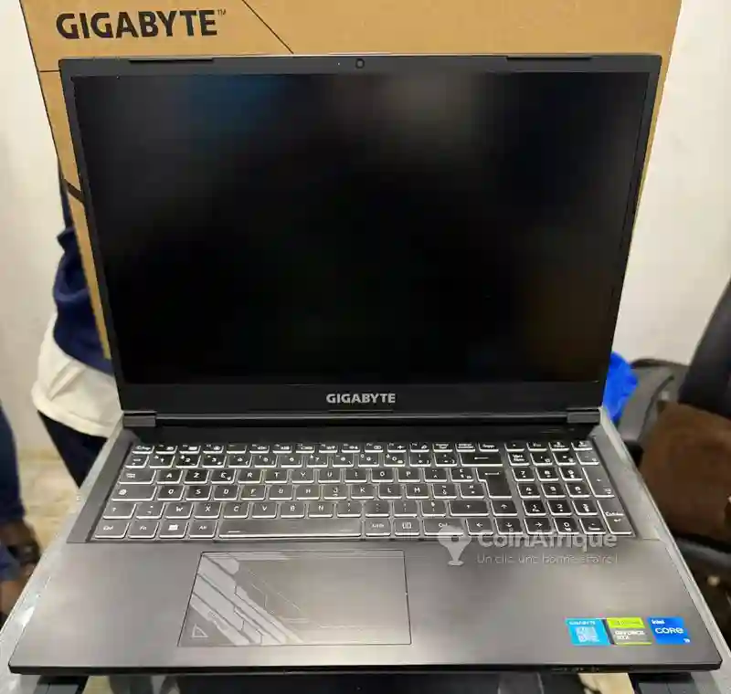 Gigabyte G5 KF Th12 Gen Core i5 - Vue 1