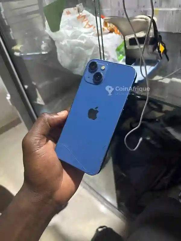 Iphone 13 Simple Petite Fissure sur dos - Vue 5