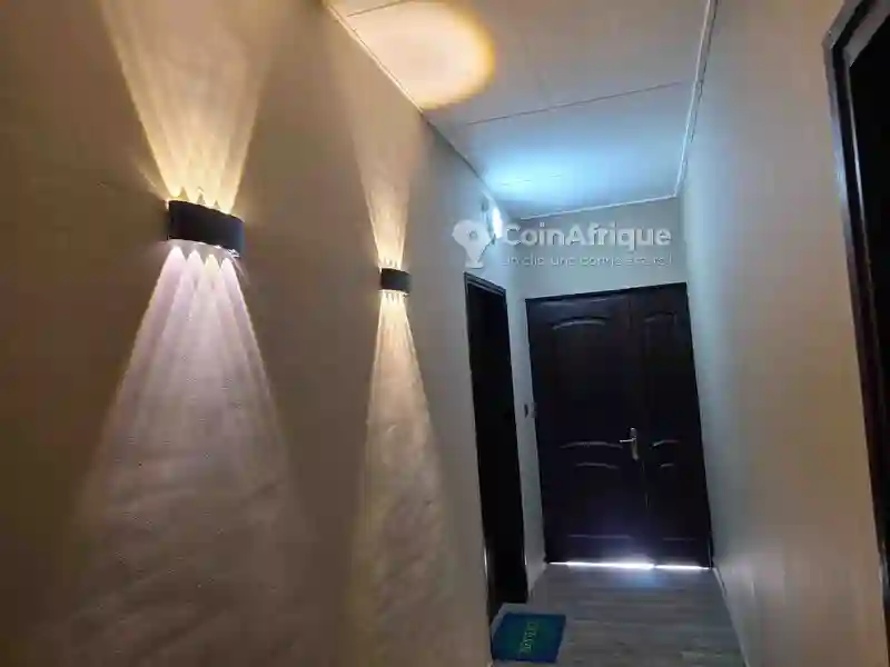 Location Appartement 2 Pièces à Cocody Riviera 3 - Vue 4