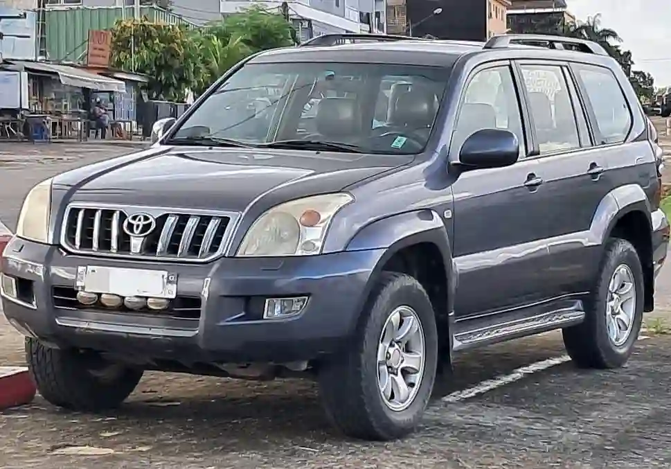 TOYOTA PRADO EN VENTE  - Vue 3