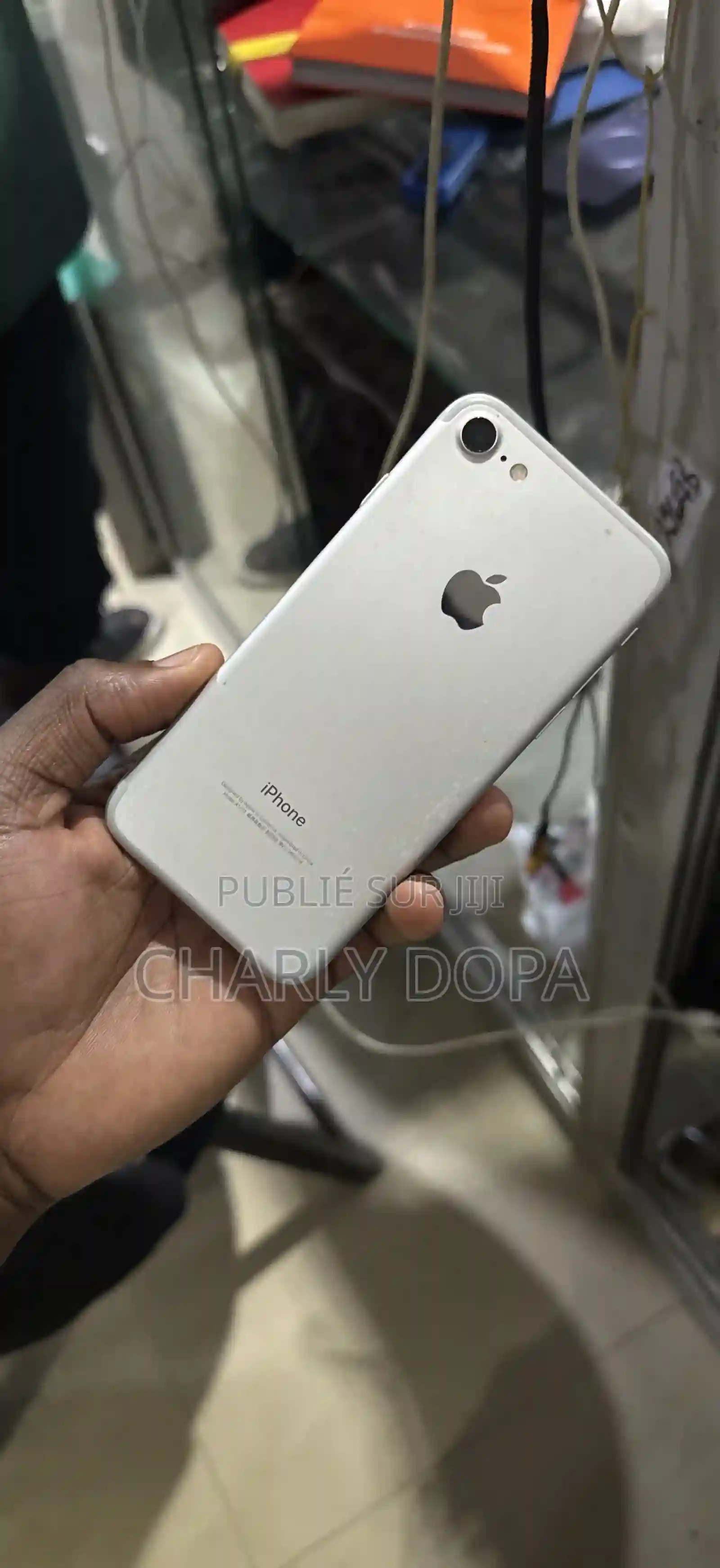 Apple Iphone 7 32 GB Argenté - Vue 5