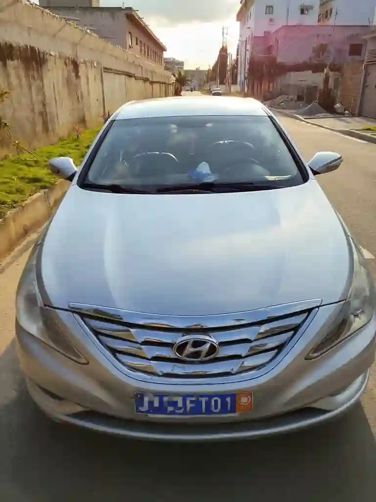 HYUNDAI SONATA 