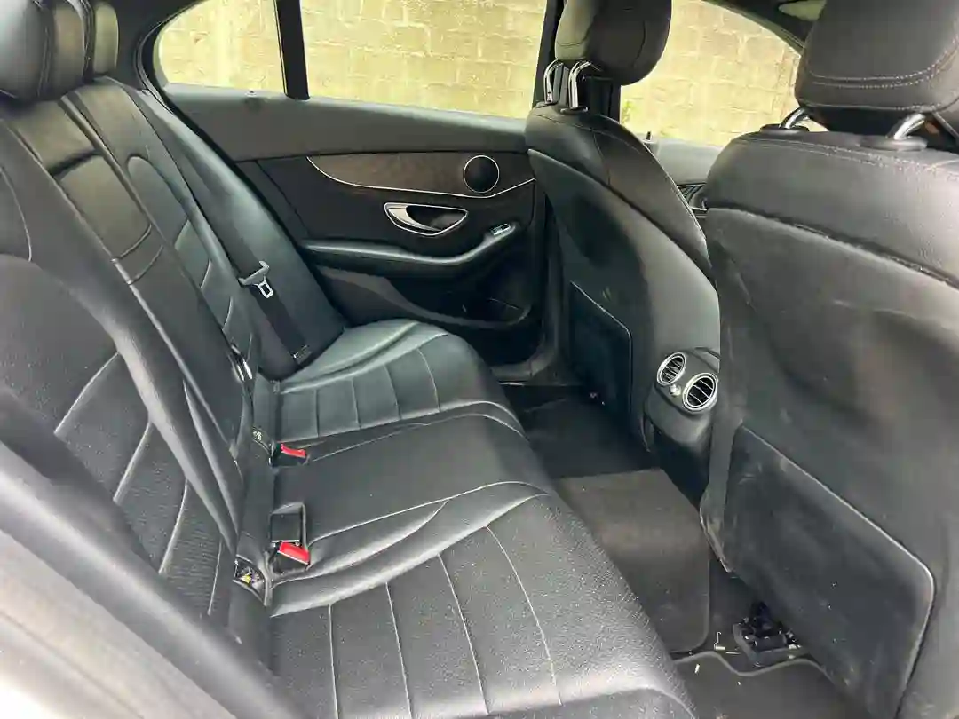 Mercedes C300 en vente 