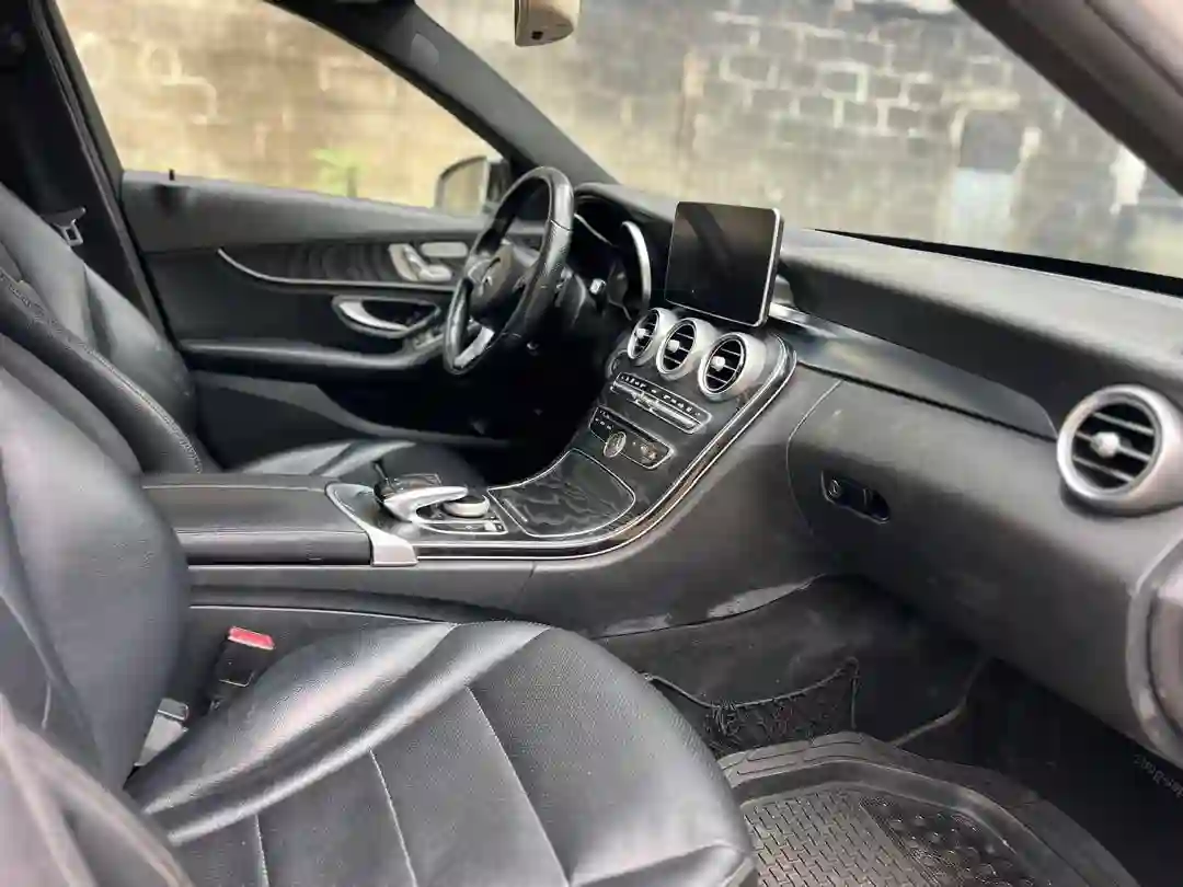 Mercedes C300 en vente  - Vue 2