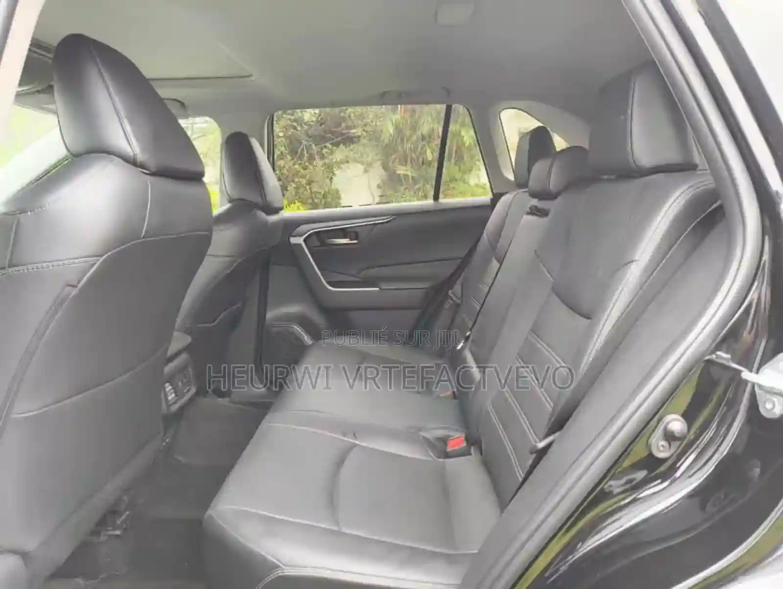 Toyota Rav4 XLE AWD 2023 Noir - Vue 4