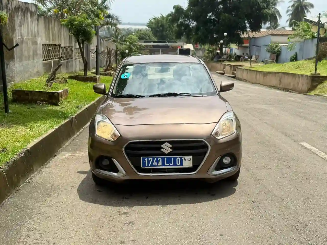 SUZUKI DZIRE EN VENTE  - Vue 3