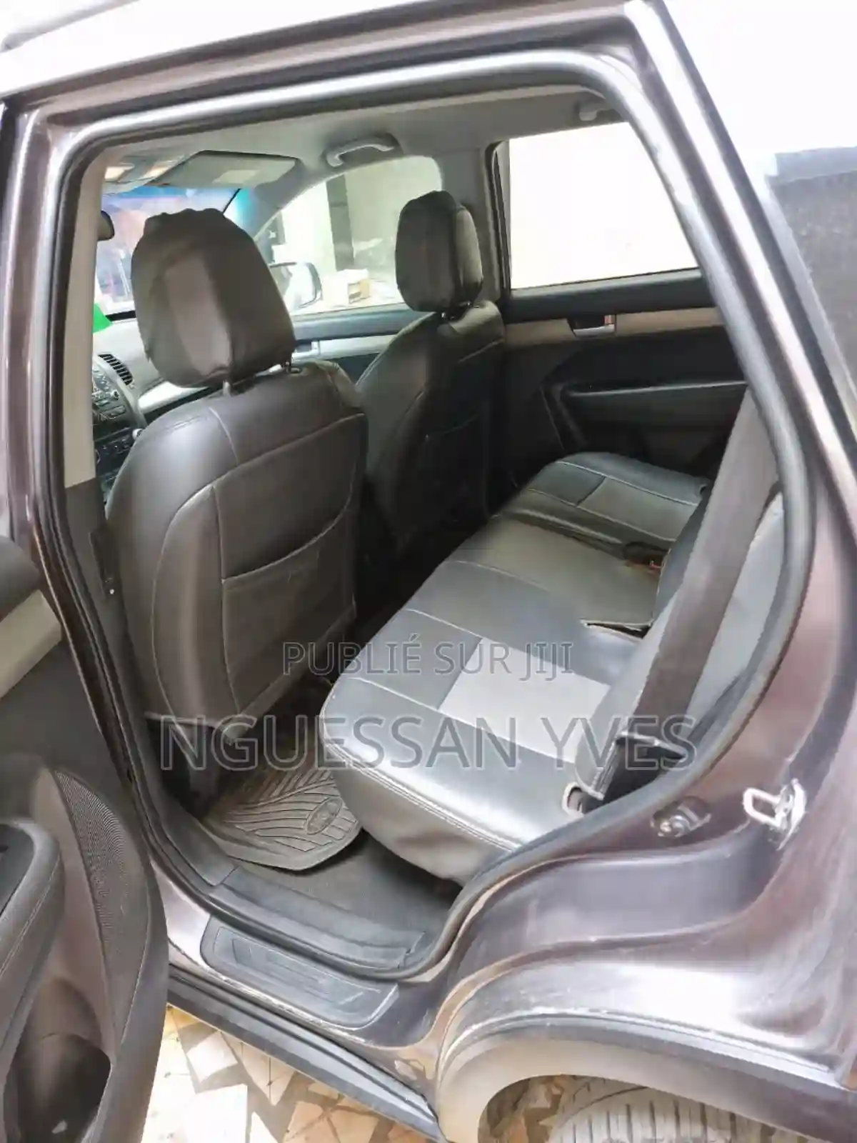 Kia Sorento 4dr SUV 2016 Gris - Vue 3