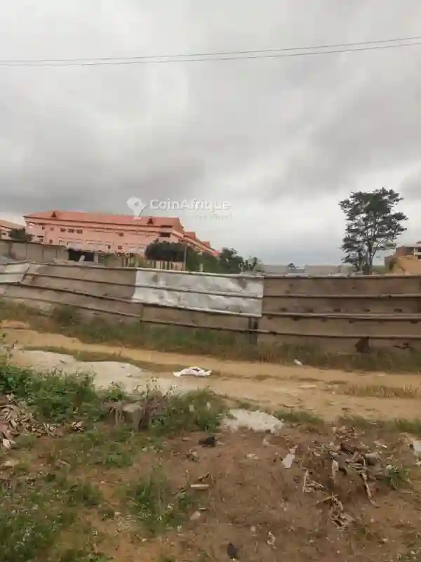 Terrain à L'angle de Rues à Cocody-angré - Vue 5