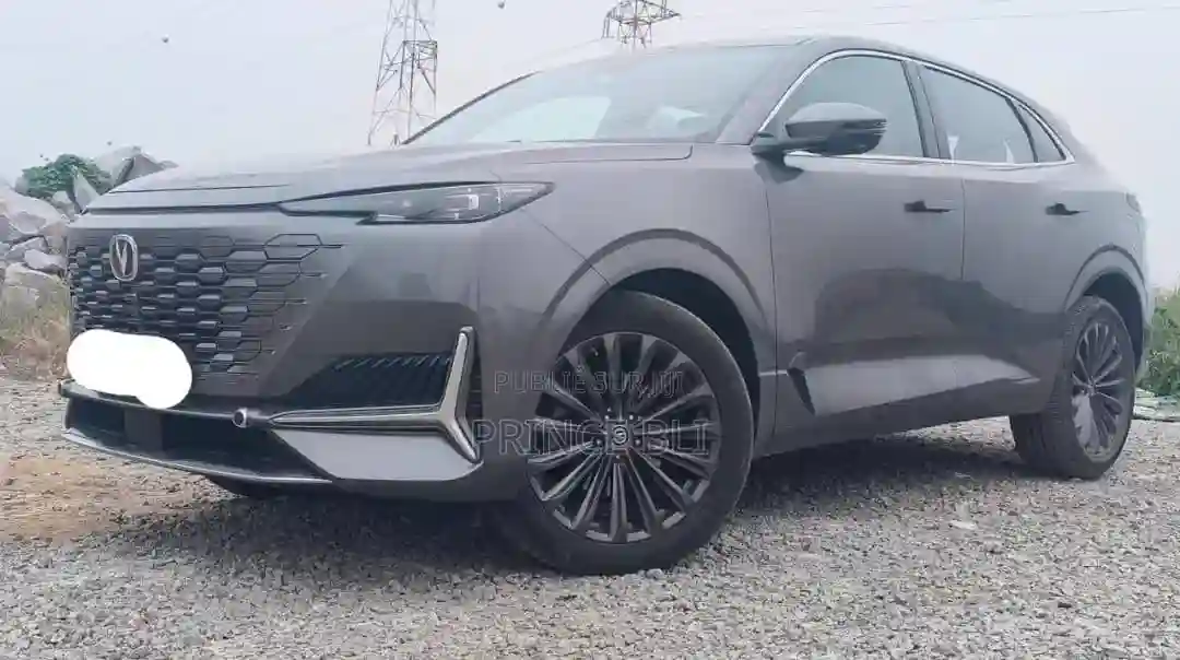 Changan Uni-t 2023 Gris - Vue 1