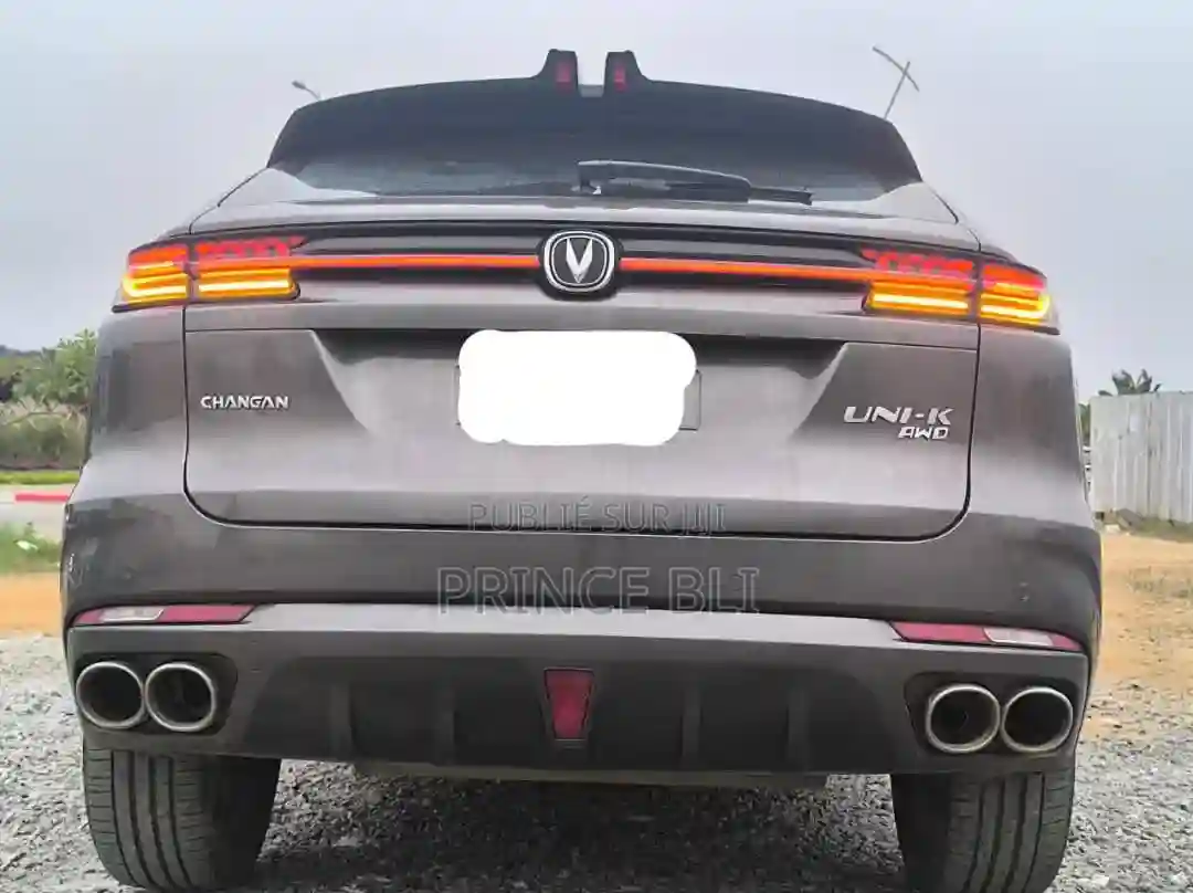 Changan Uni-t 2023 Gris - Vue 3