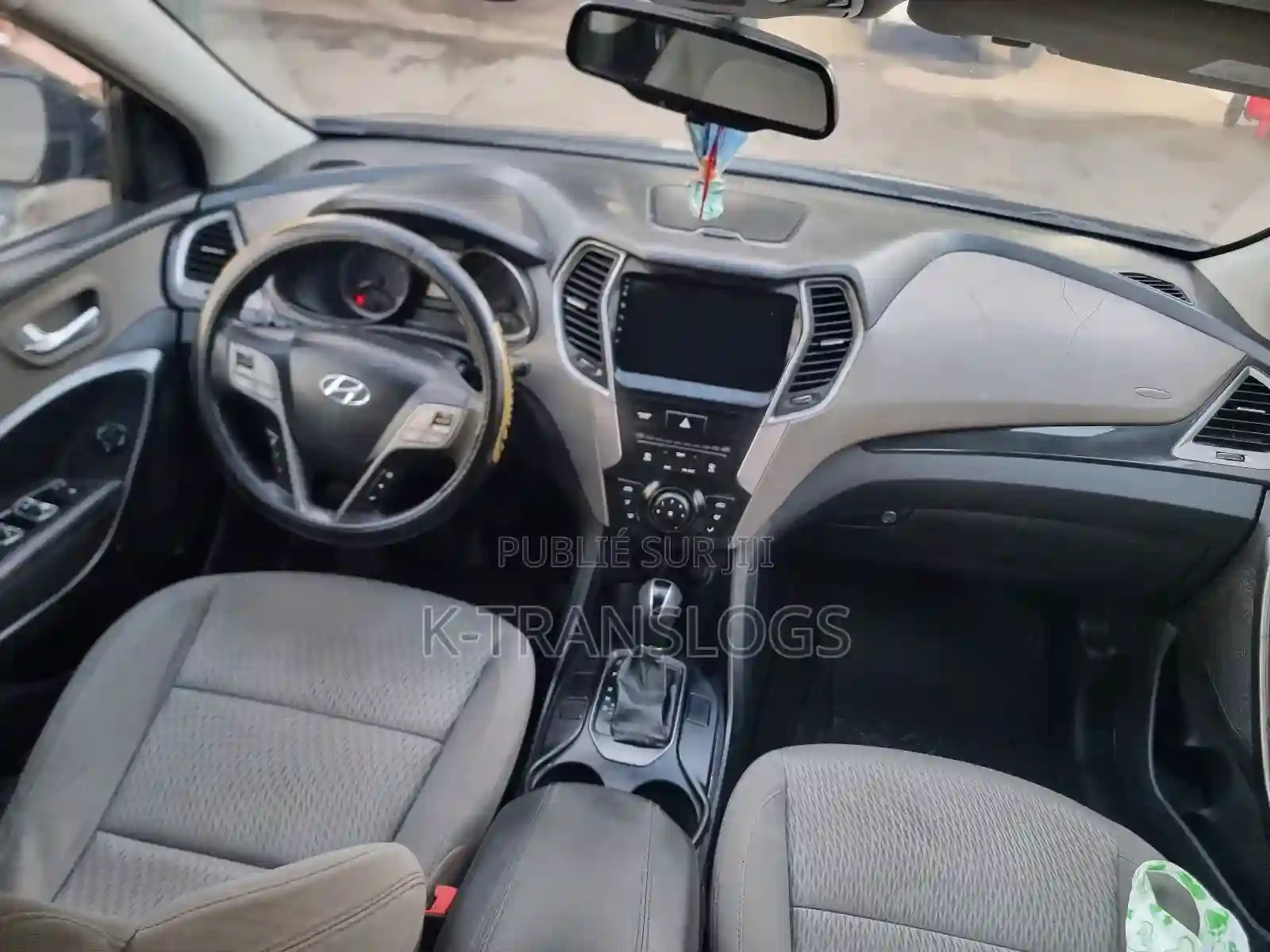 Hyundai Santa Fe SE AWD 2016 Black - Vue 4