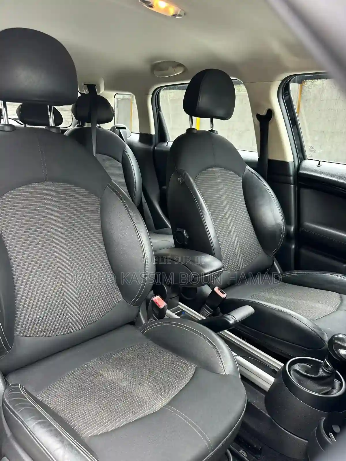 Mini Cooper 2017 Noir - Vue 2