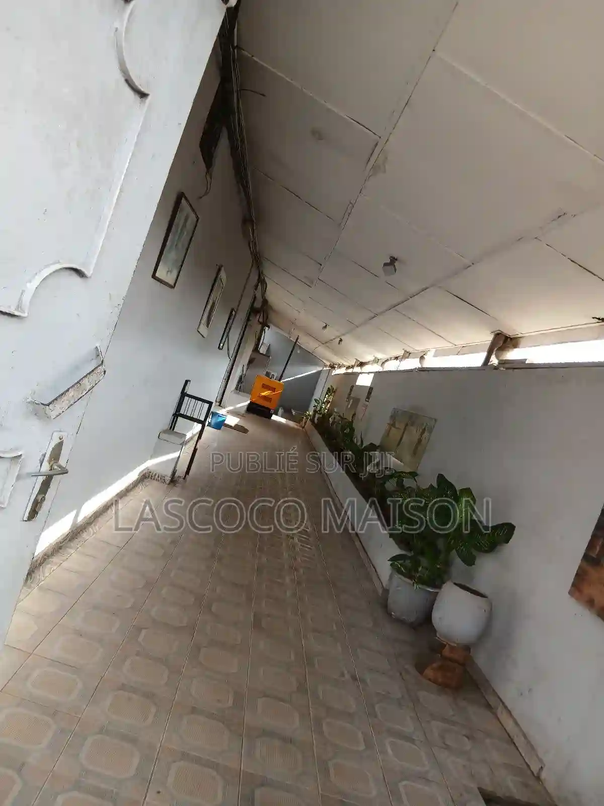 En Vente Angré Centre 8ème Tranche Un Immeuble - Vue 2