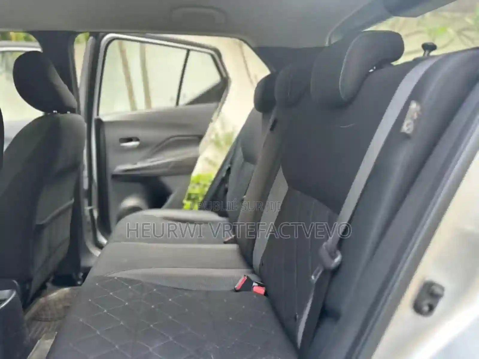 Nissan Kicks S 2019 Gris - Vue 3