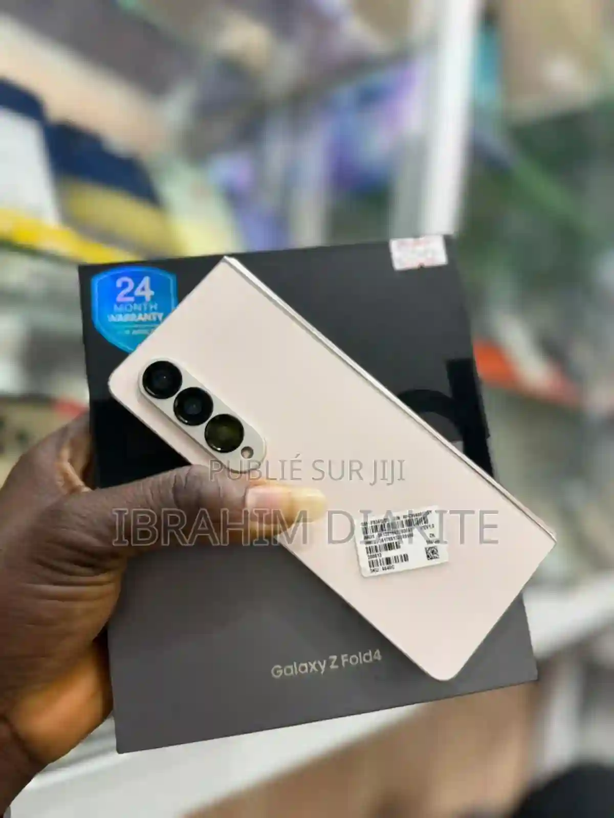Samsung Galaxy Z Fold4 256 GB Doré - Vue 2