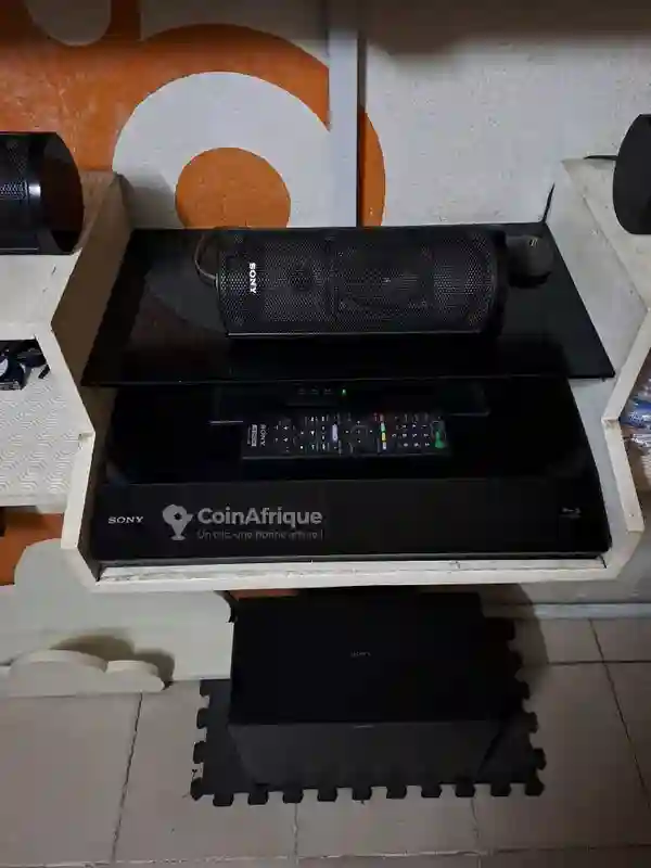 Homme Cinéma Sony - Vue 1