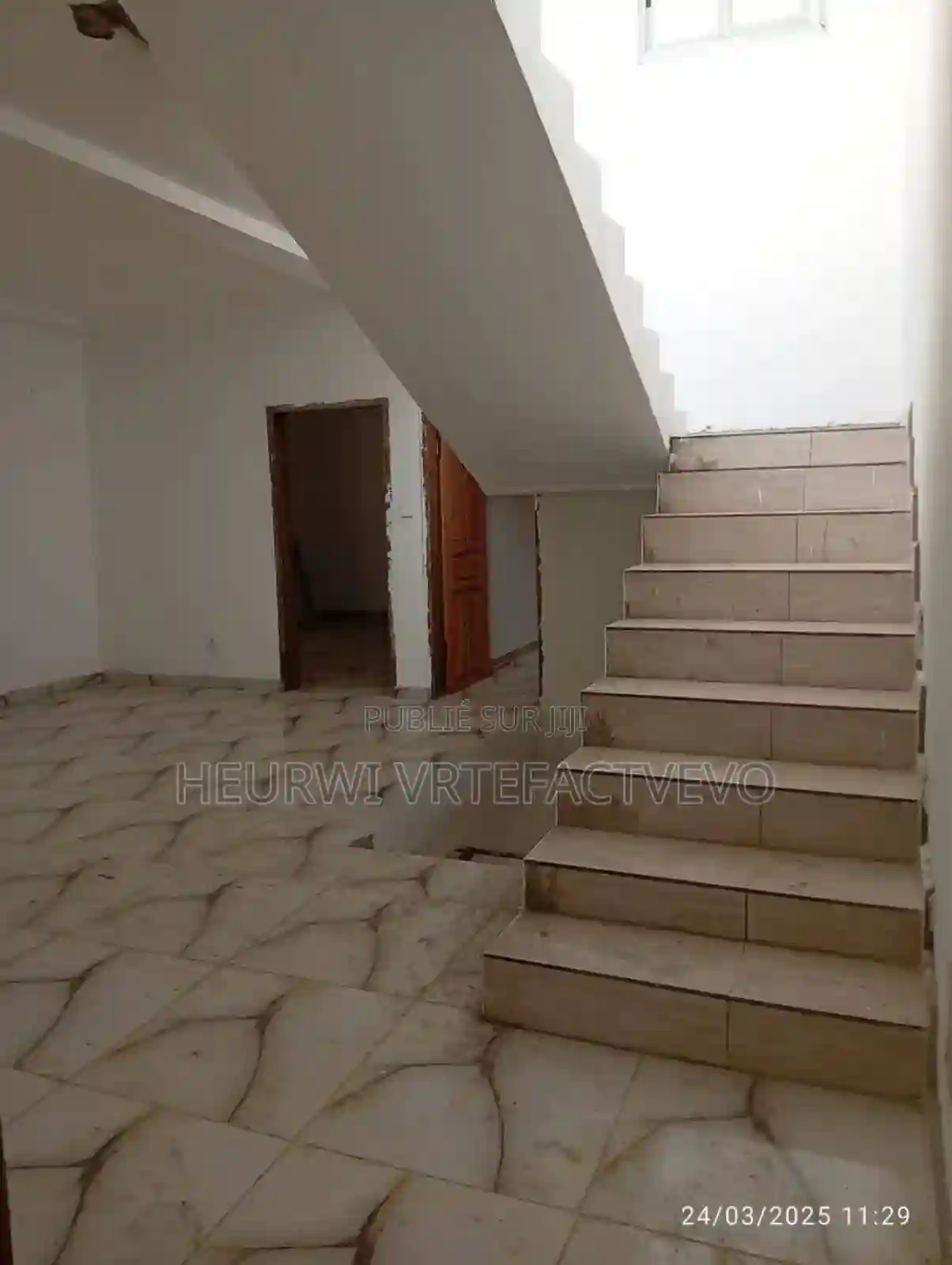 4chbre Duplex Dans Angré Cocody à Vendre - Vue 2