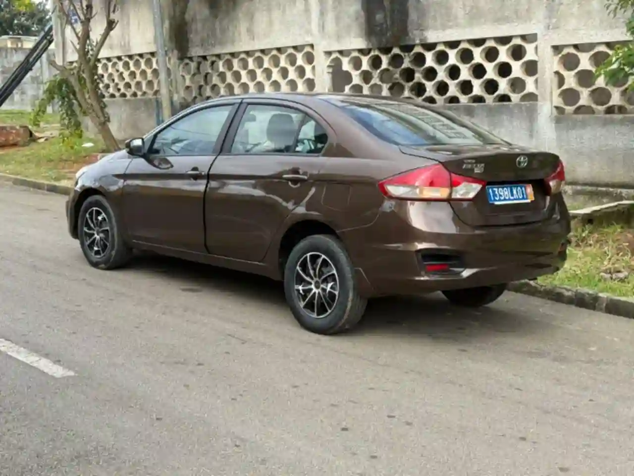 Toyota Belta en vente