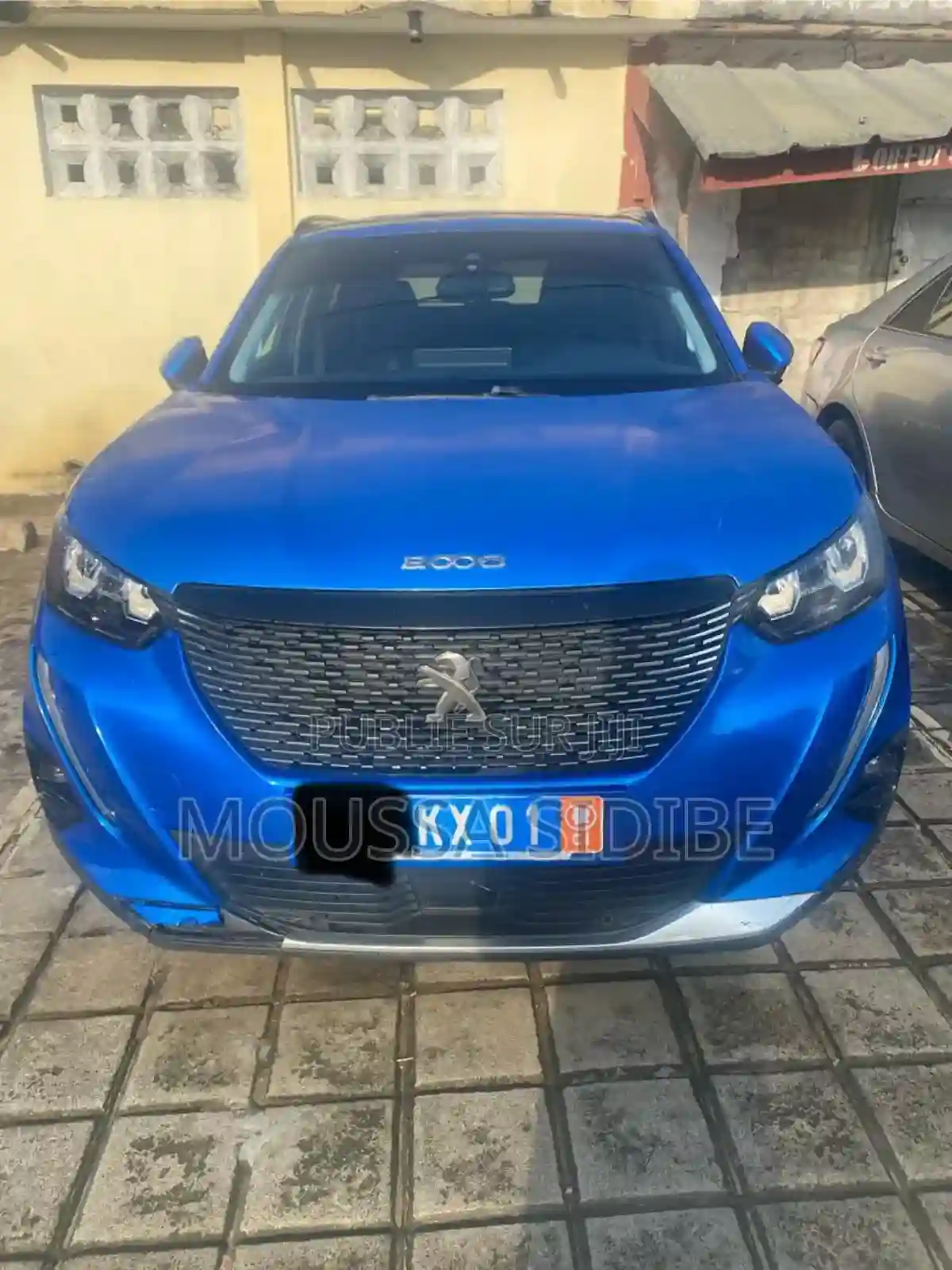 Peugeot 2008 2020 Blue - Vue 3