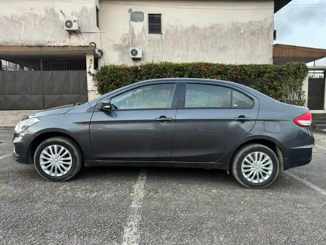 Toyota BELTA en vente 