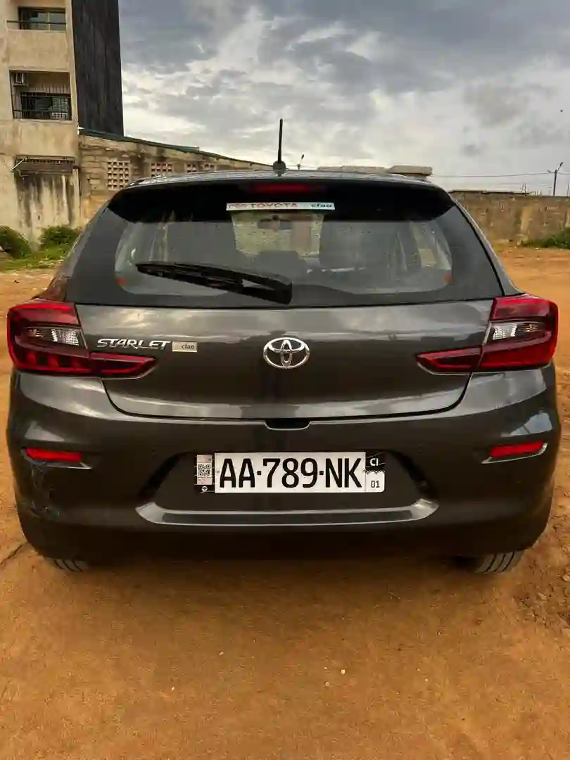 TOYOTA STARLETTE EN VENTE 