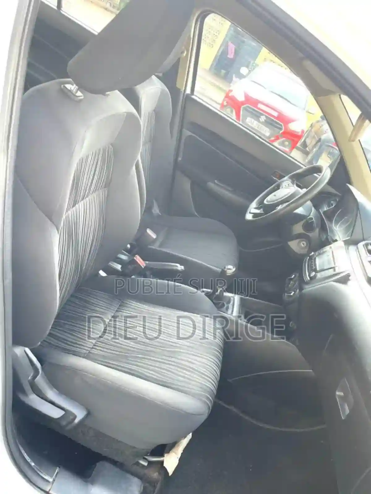 Suzuki Dzire 2023 Blanc - Vue 4