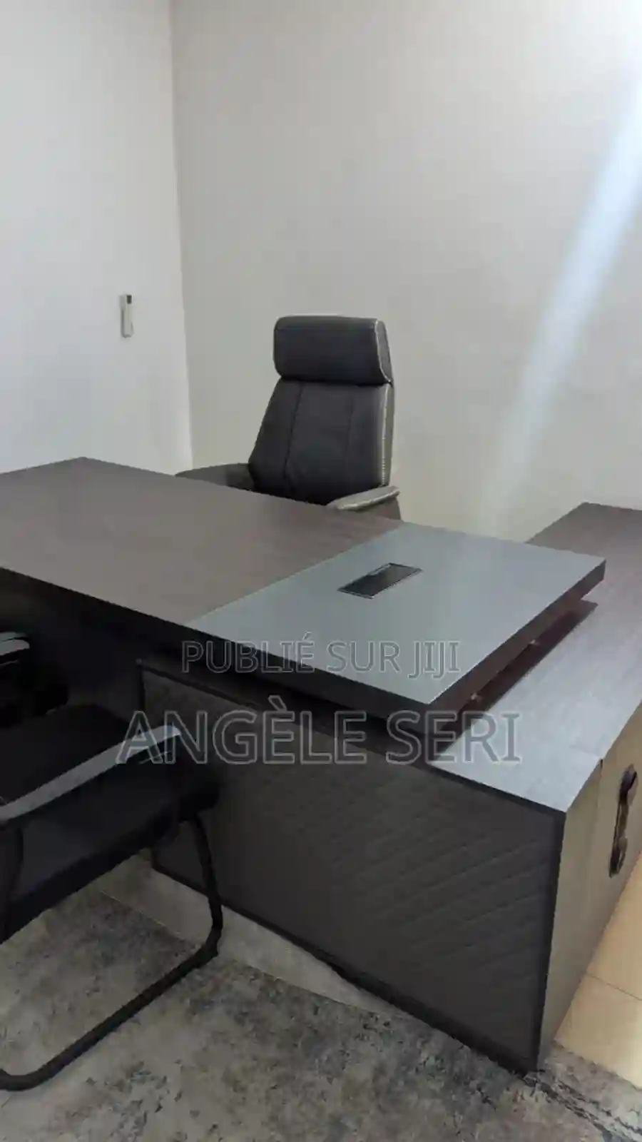 Grand Et Magique Bureau Neuf - Vue 1