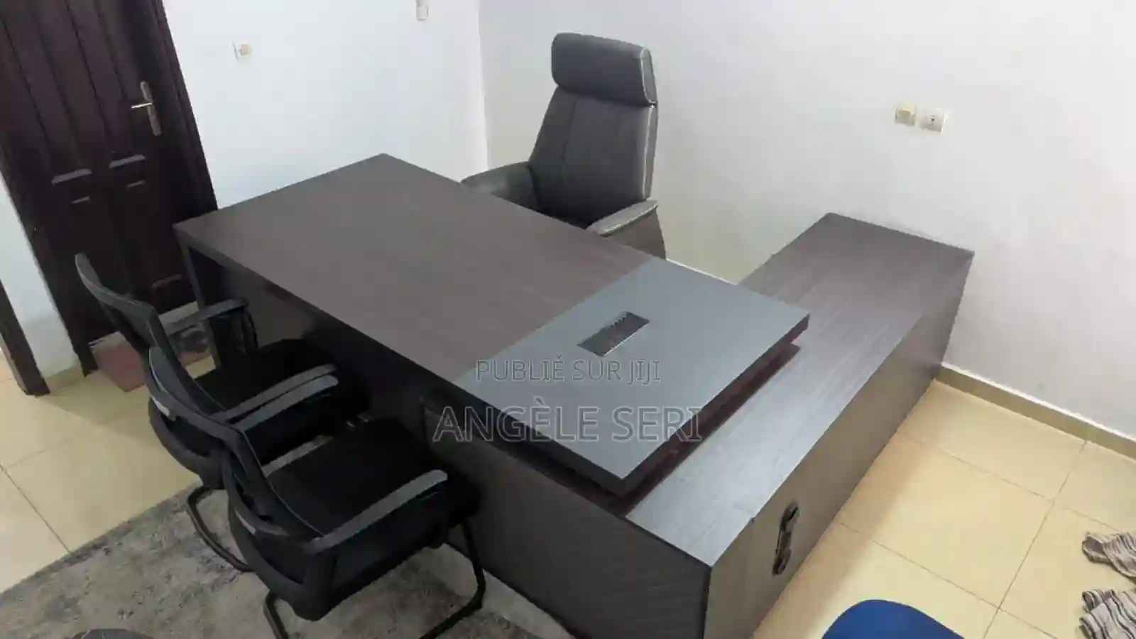 Grand Et Magique Bureau Neuf - Vue 2