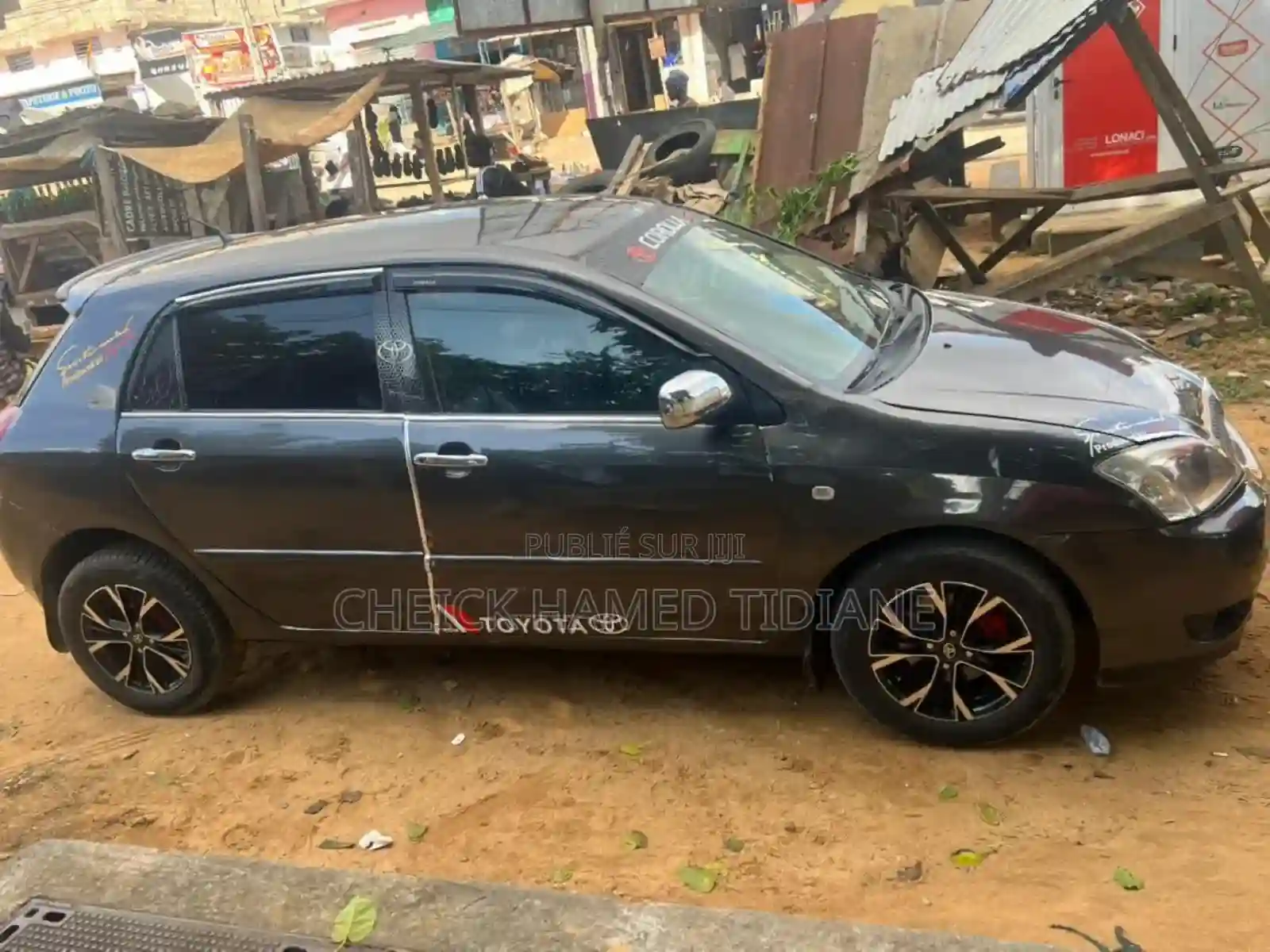 Toyota Corolla 2004 Noir Mat - Vue 7