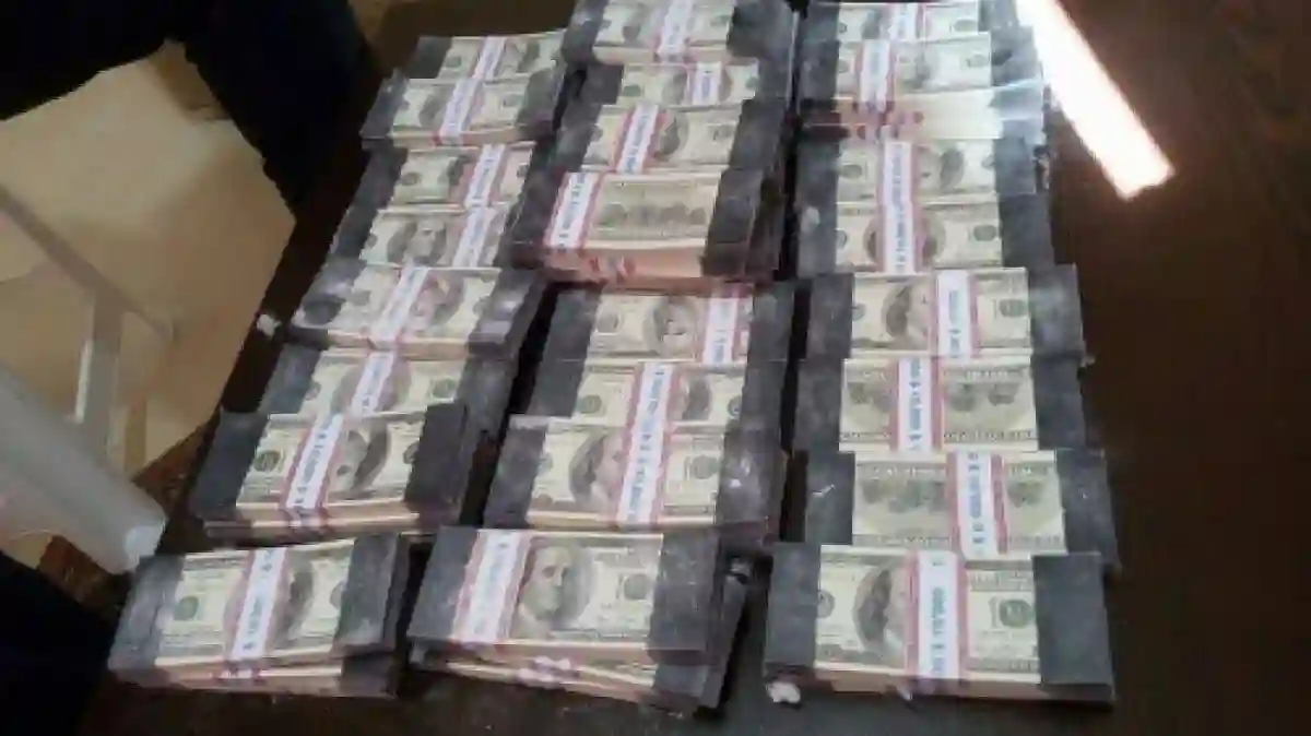 decapage de billet de banque noir - Vue 2