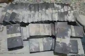 laboratoire d'analyse de chimie monétaire  - Vue 1