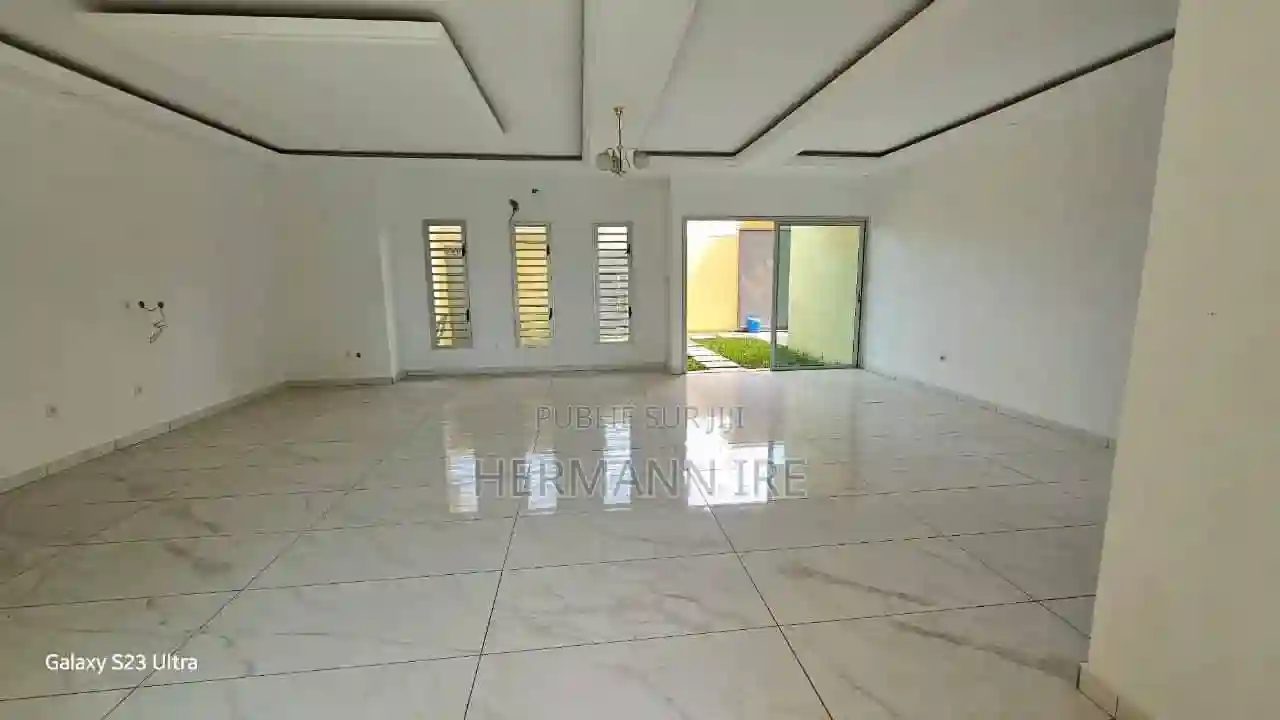 Villa Triplex en Vente - Vue 4