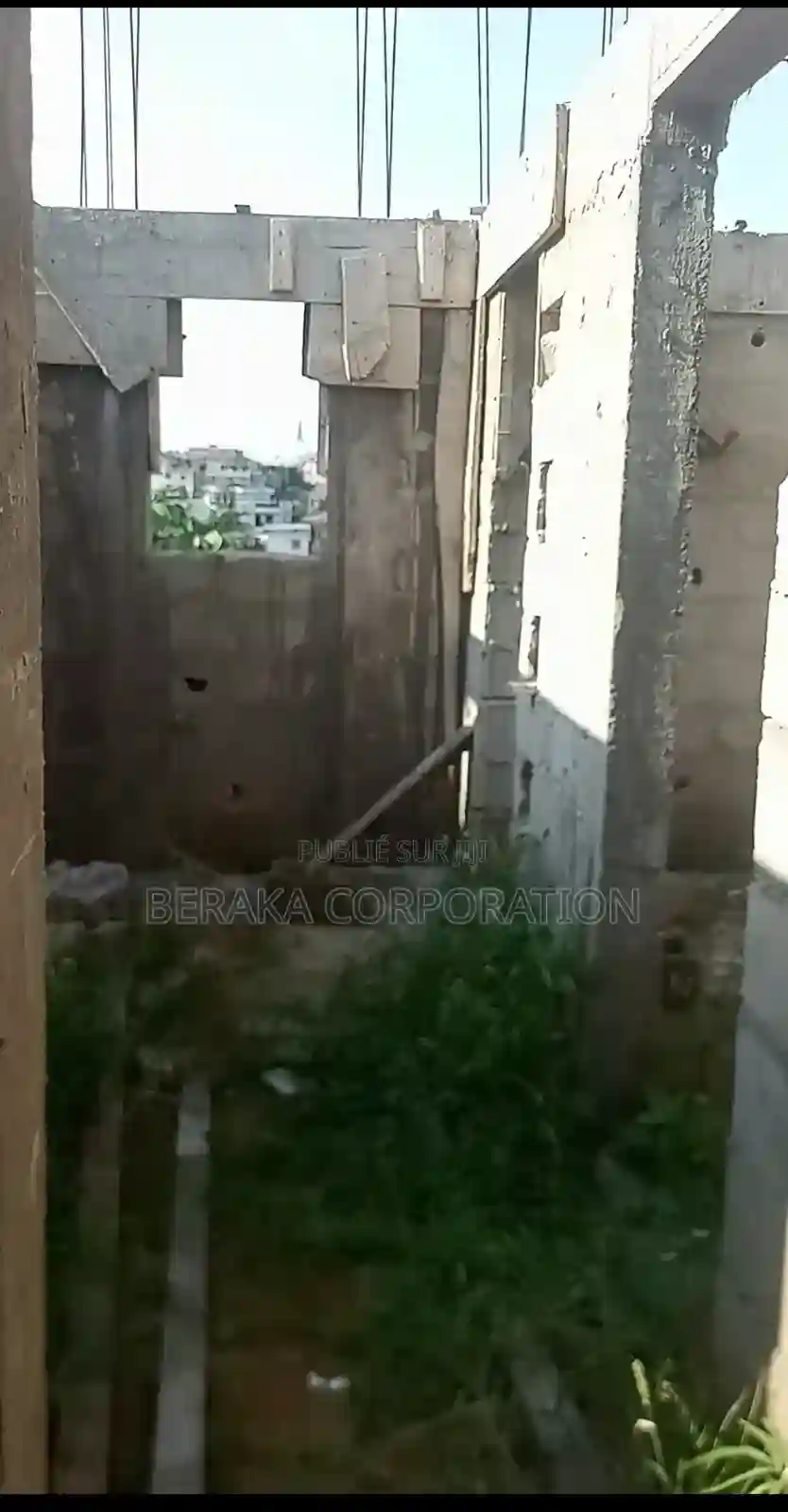 1chbre Appartement Dans Beraka Corporation Cocody à Vendre - Vue 2