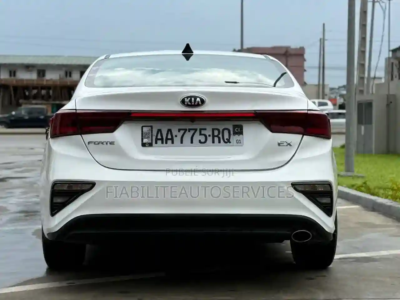 Kia Forte EX 2020 Blanc - Vue 2