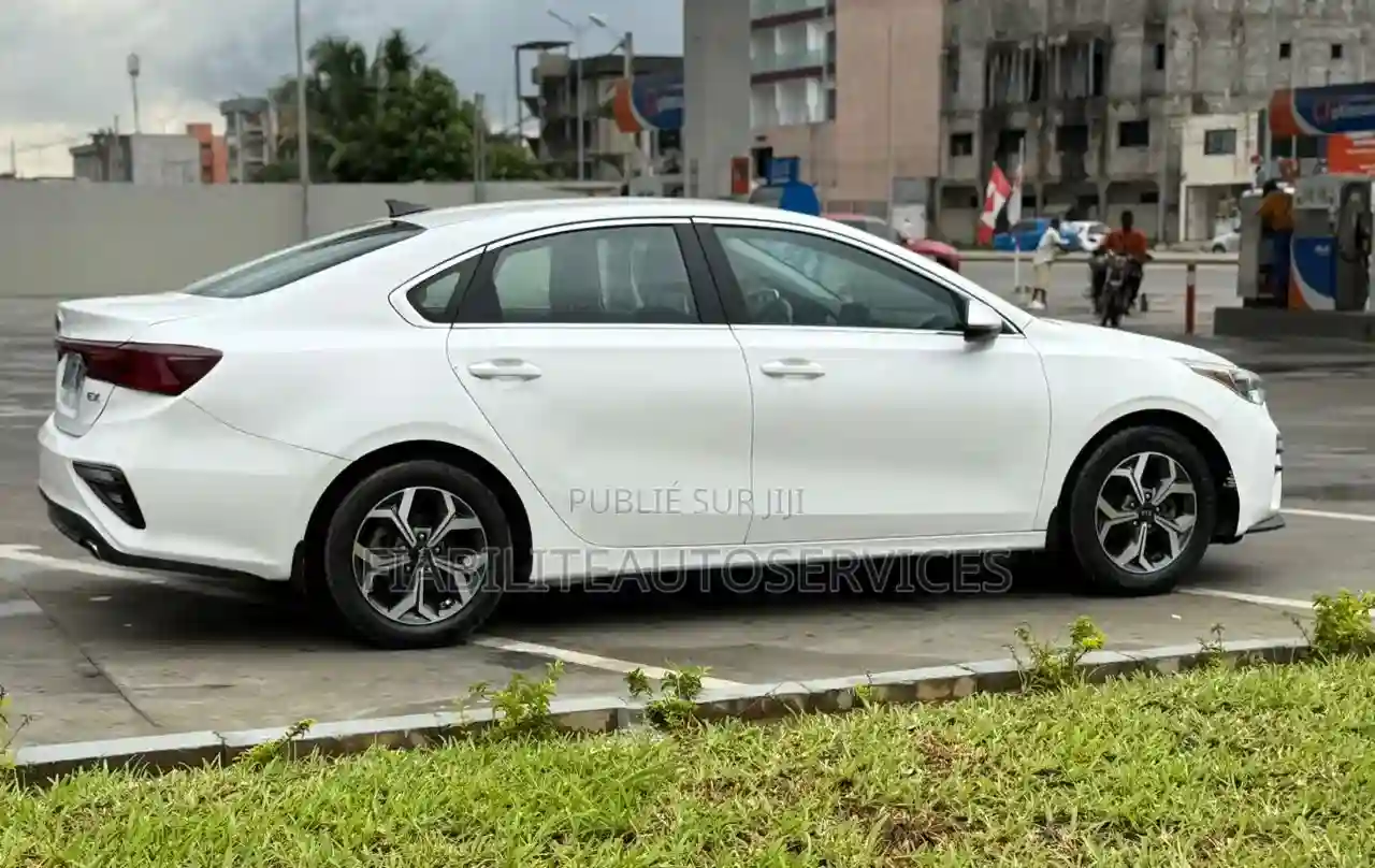 Kia Forte EX 2020 Blanc - Vue 5