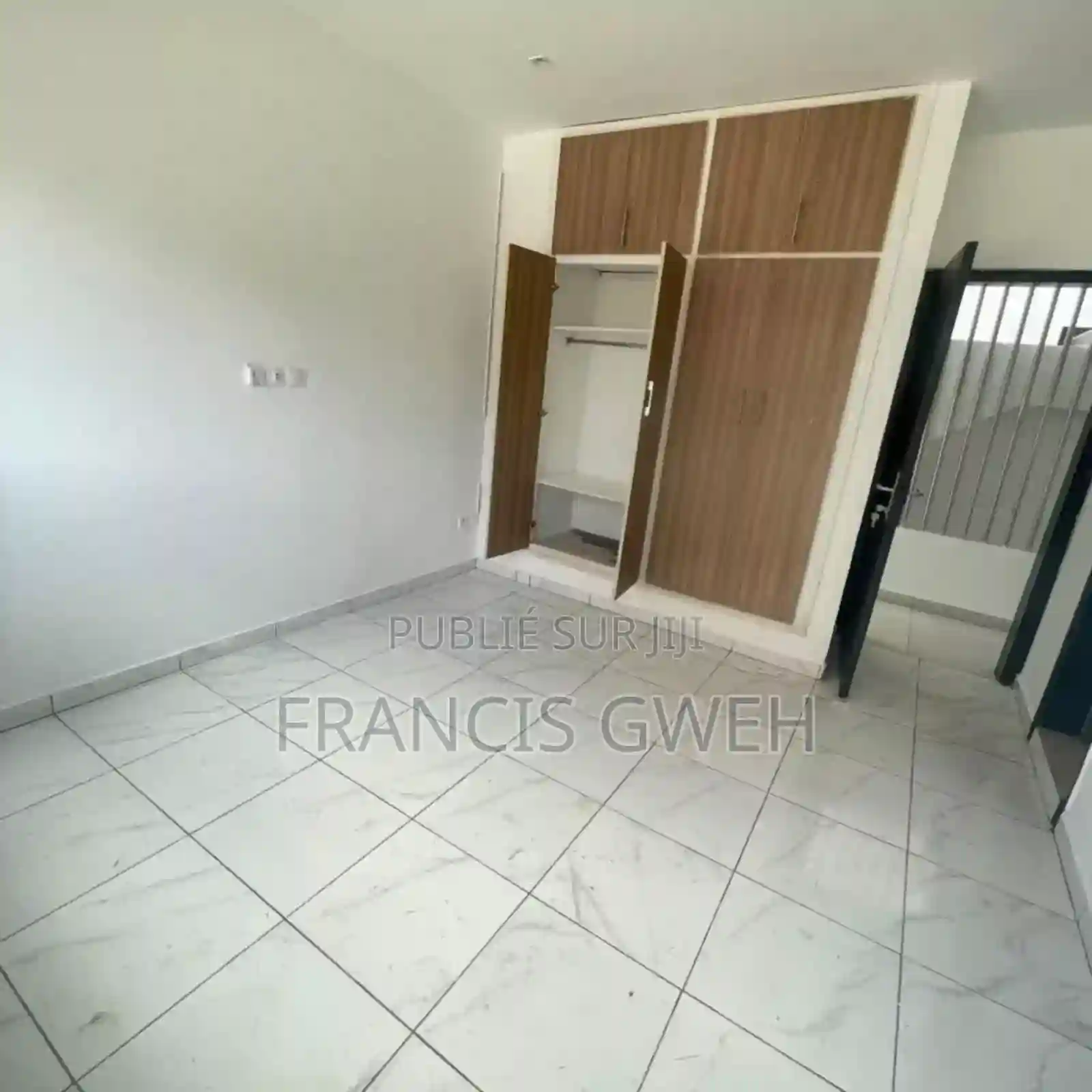 4chbre Duplex Dans Gweh Francis Cocody à Louer - Vue 1