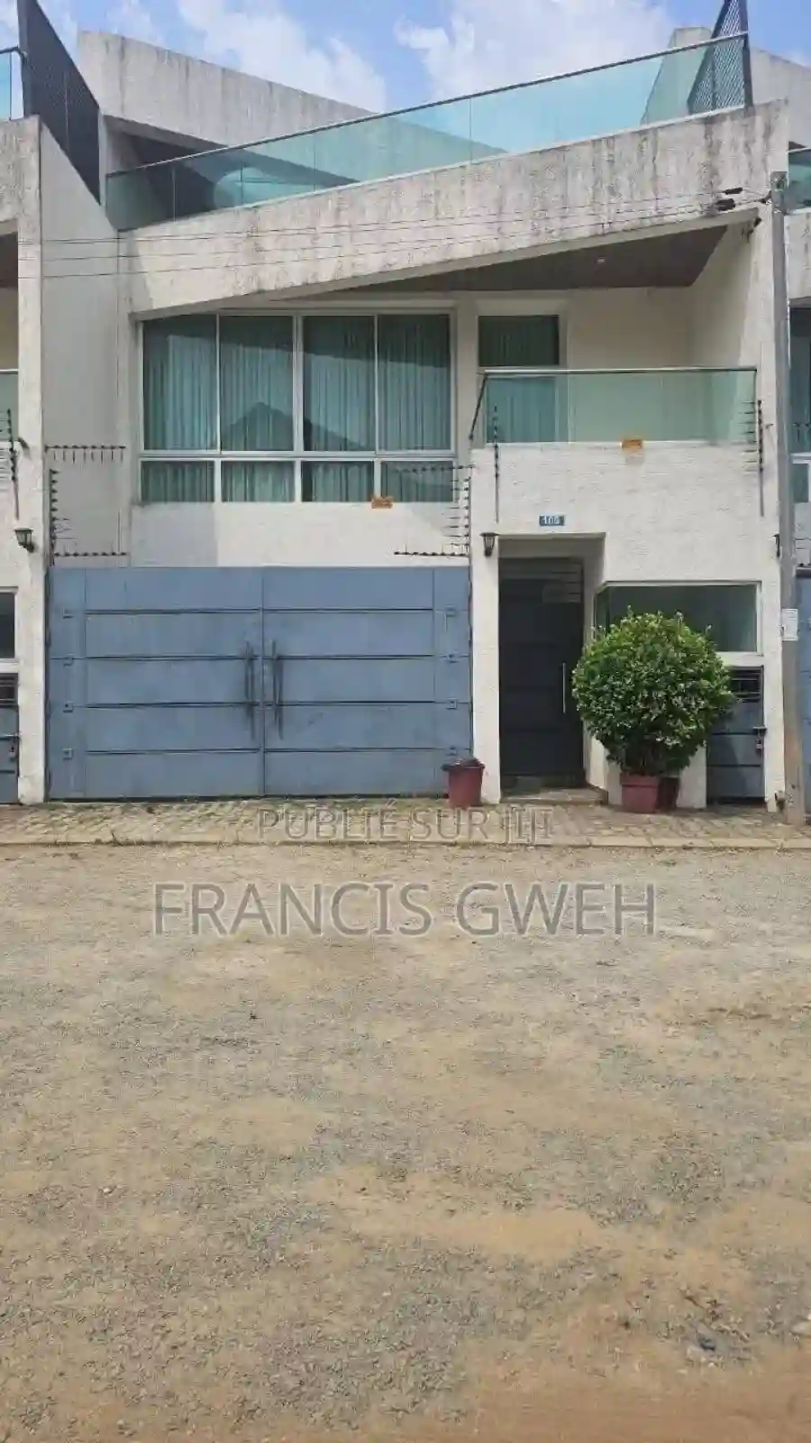 4chbre Duplex Dans Gweh Francis Cocody à Louer - Vue 3