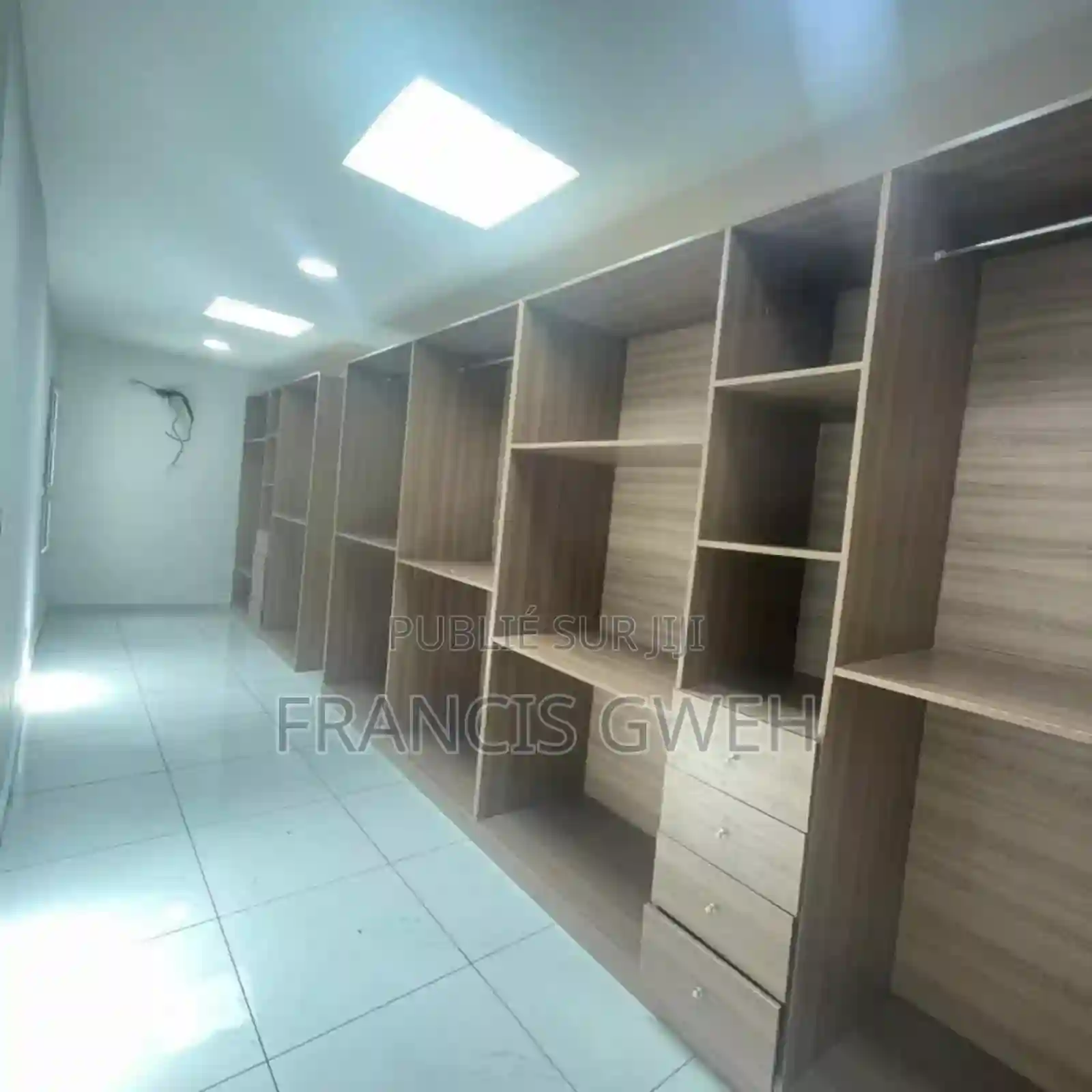 4chbre Duplex Dans Gweh Francis Cocody à Louer - Vue 4